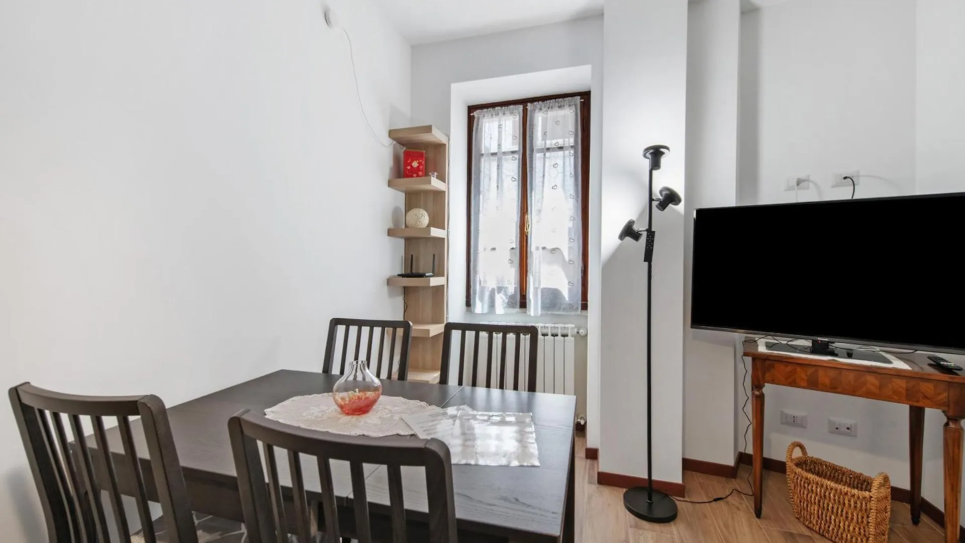 Appartement Madernina In The Heart Of Town à Toscolano Maderno Italie